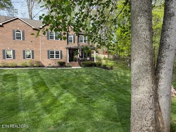 8016 Walker Rd, Knoxville, TN 37938