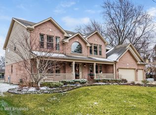 901 S Edgewood Ln, Mount Prospect, IL