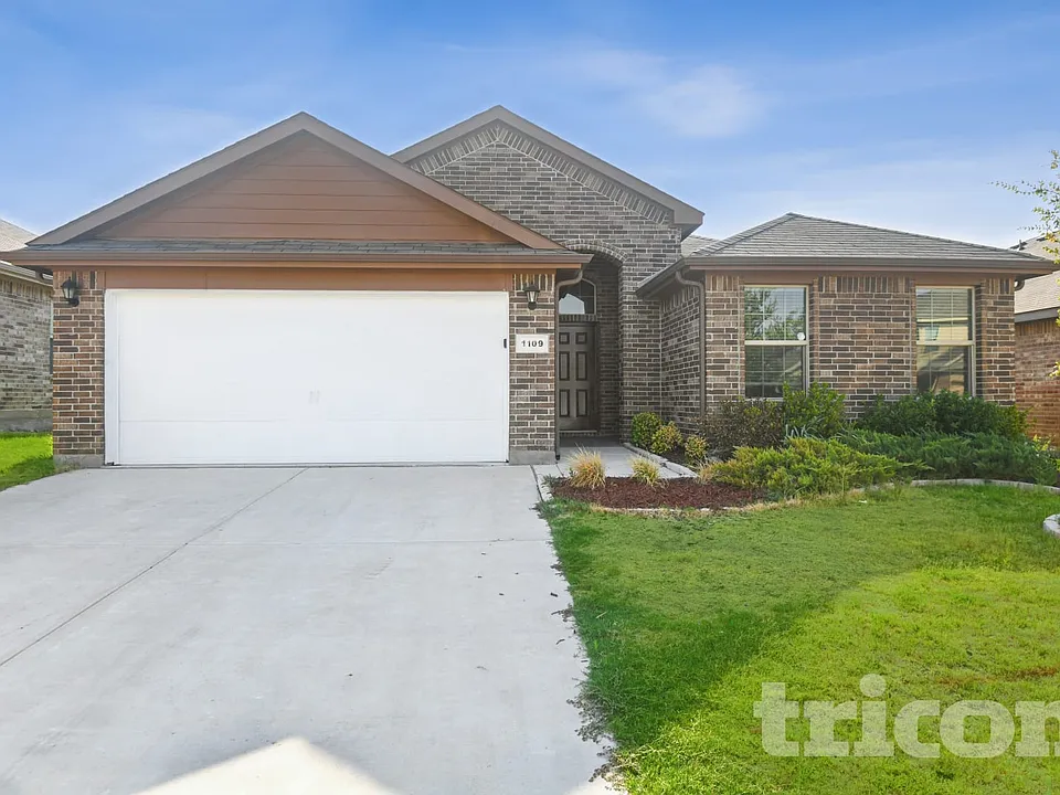 1109 Forest Glen Dr