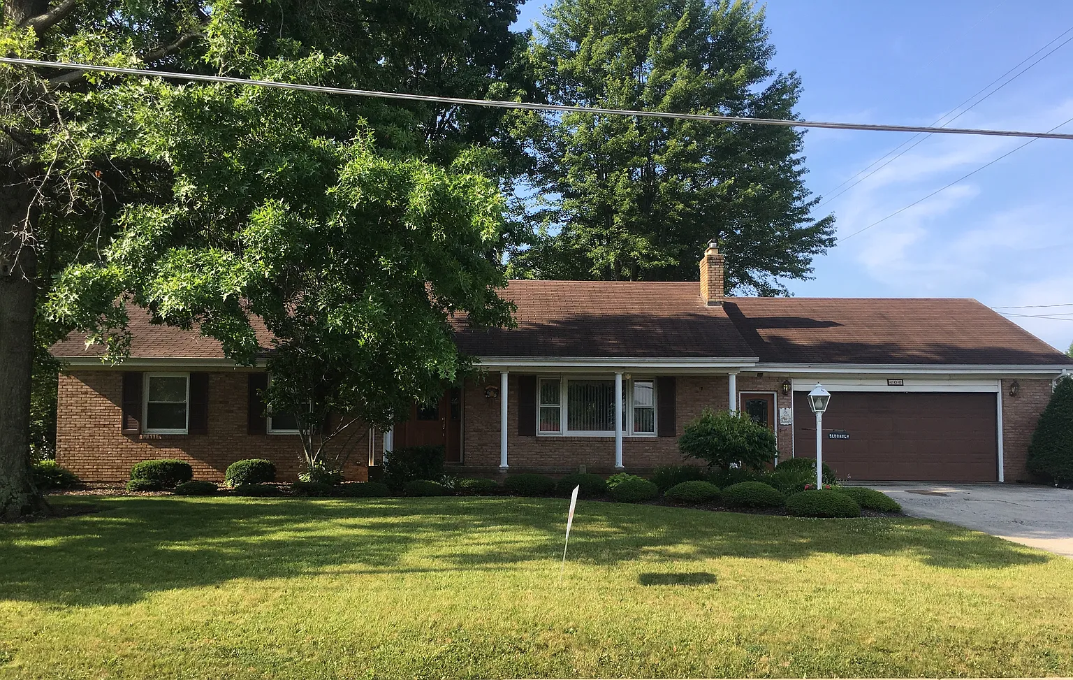 400 Maynard Ave photo 1