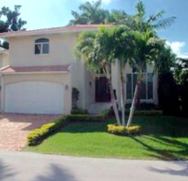 1st image of 1316 N Venetian Way