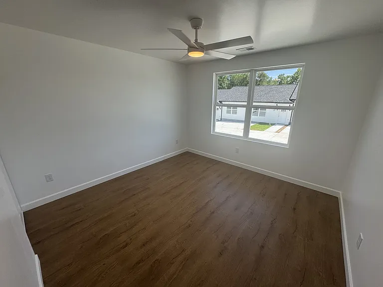 138 Hobson St #1 — Photo 7