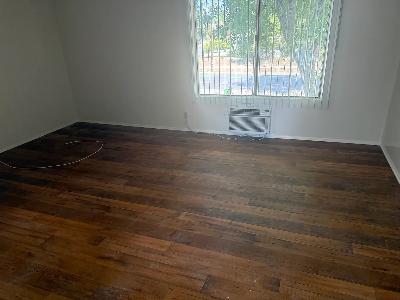901 Palmbrook Dr — Photo 3