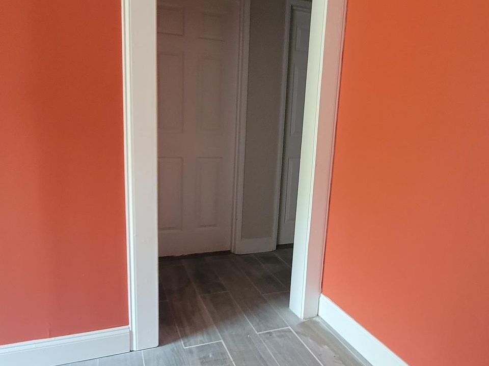 1st image of 2931 Sommers Dr