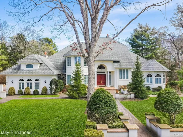 139 Private Road, East Patchogue, NY 11772