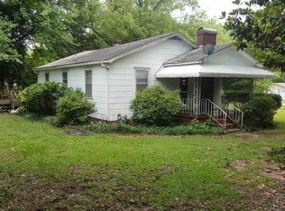 210 Georgia St, Central, SC 29630