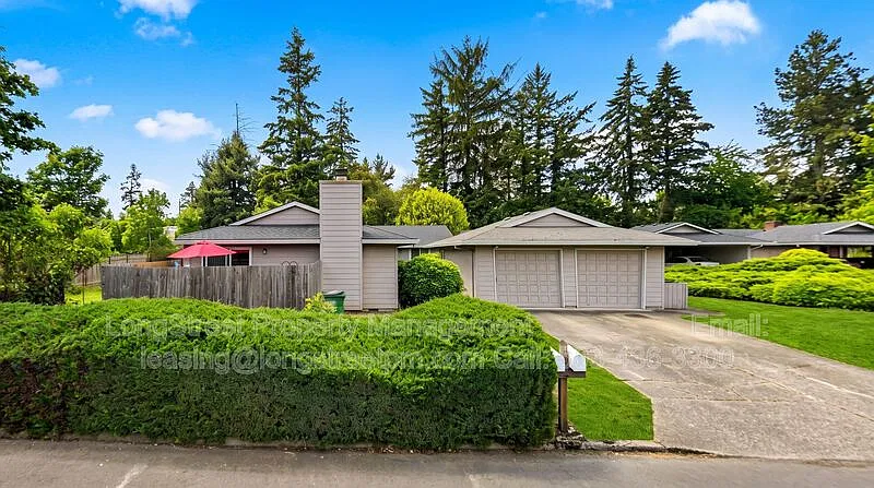 2 bed, 1.5 bath, 1001 sqft, $1,695 — Photo 1