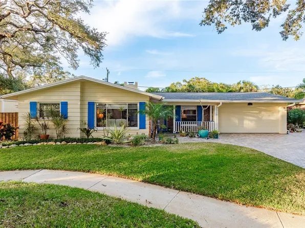 2132 Oak Grove Dr, Clearwater, FL 33764