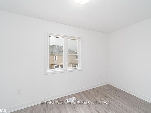 4th image of 45 Hay Ln