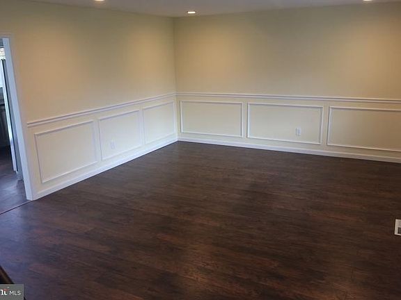 5th image of 68 Exton Ln