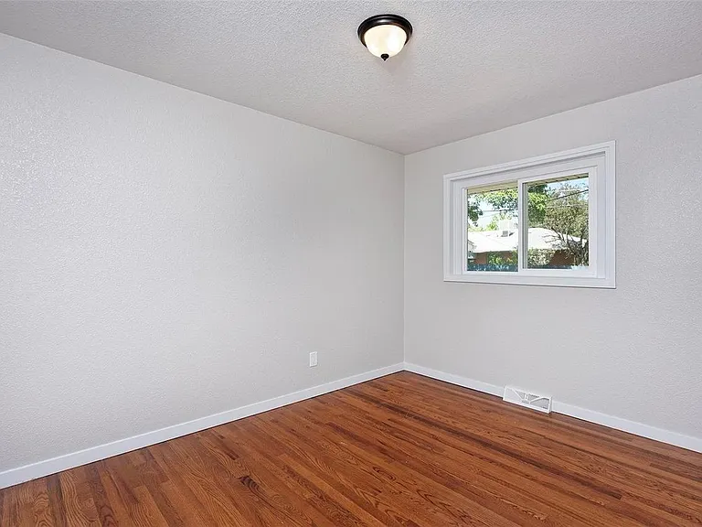 2nd upstairs bedroom