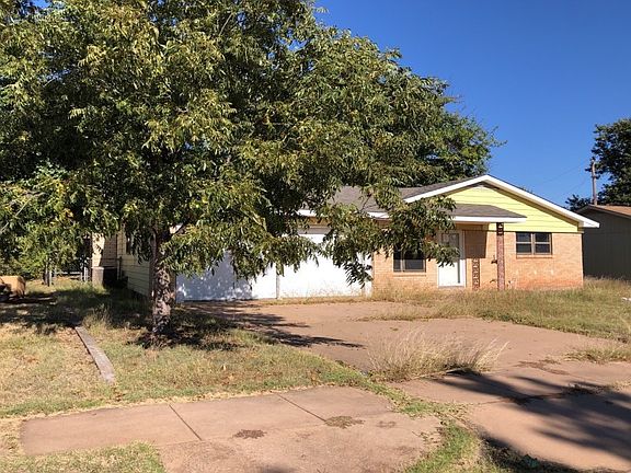 3rd image of 1807 Deer Park Way