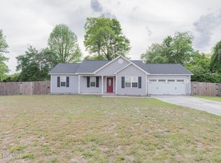 102 Eagle Ridge Dr, Beulaville, NC 28518