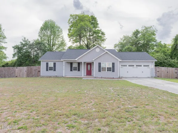 102 Eagle Ridge Drive, Beulaville, NC 28518
