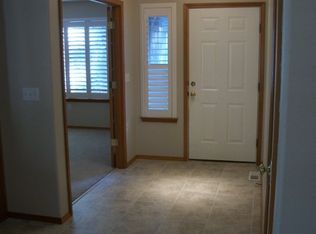 180 E Lake Forest Dr, Allyn, WA 98524