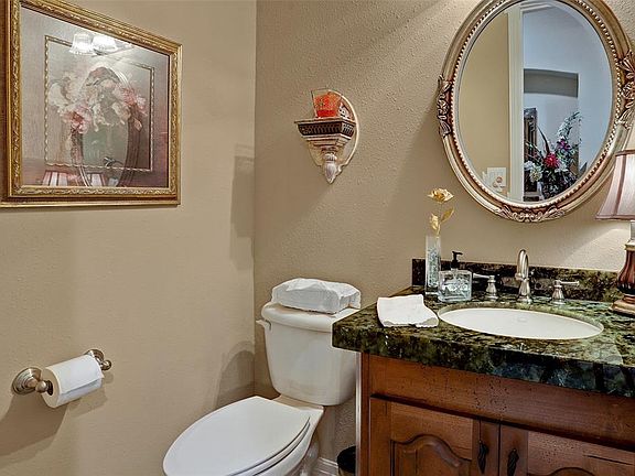 4th image of 3930 Avalon Garden Ln