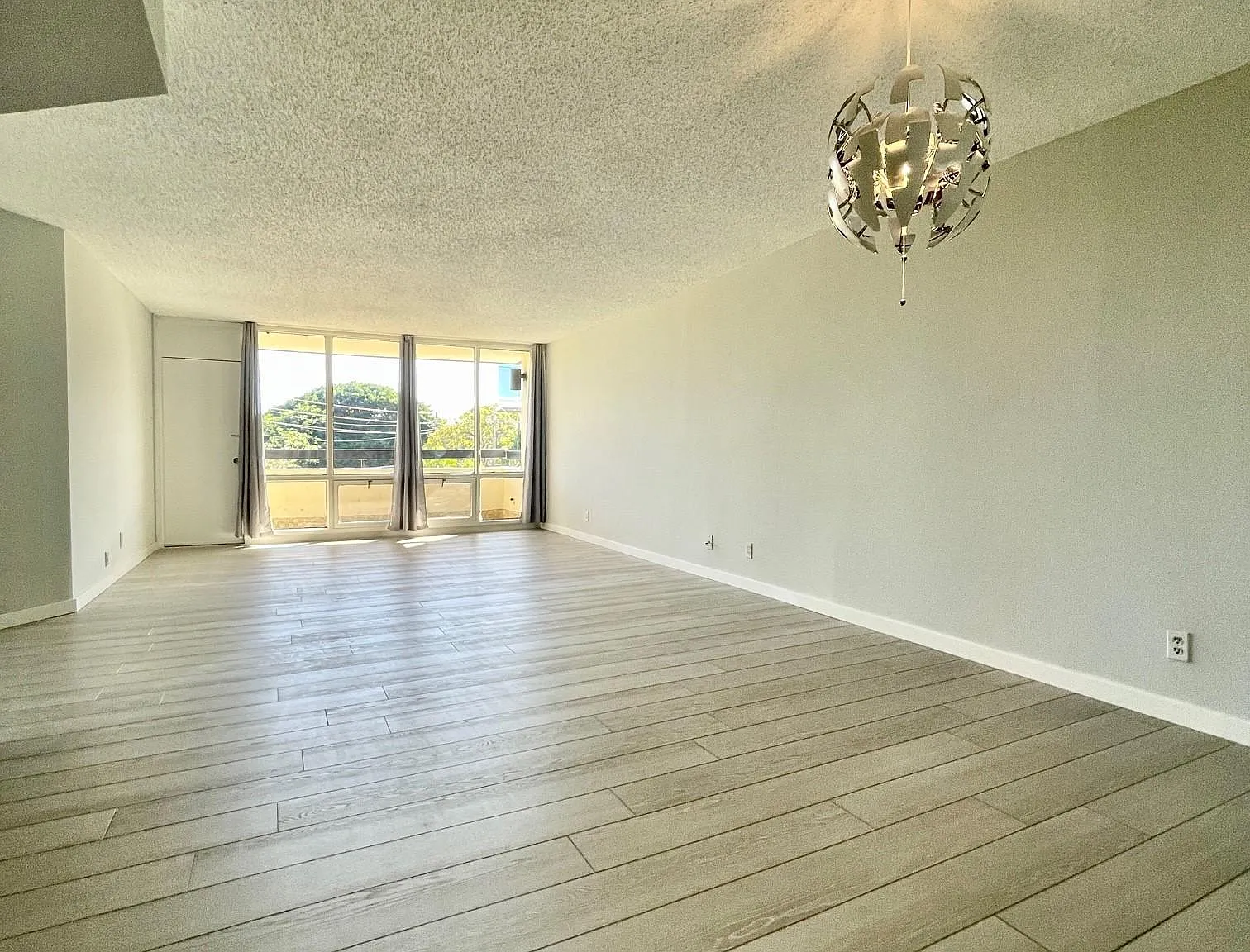 1401 S Federal Hwy — Photo 2
