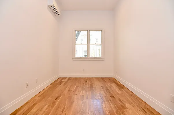 Rented by Bohemia Realty Group | media 20