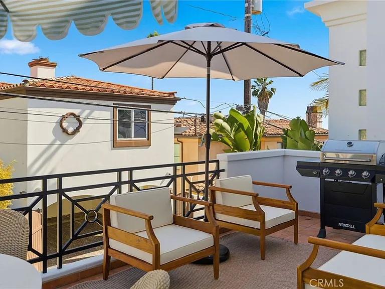 720 Manhattan Beach Blvd — Photo 6