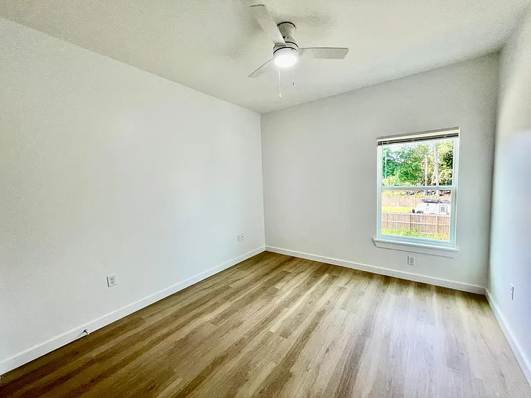 8913 Lorento St — Photo 16