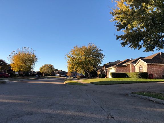 4th image of 2904 Shannon Ln
