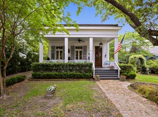 520 Jackson Ave, Ocean Springs, MS 39564