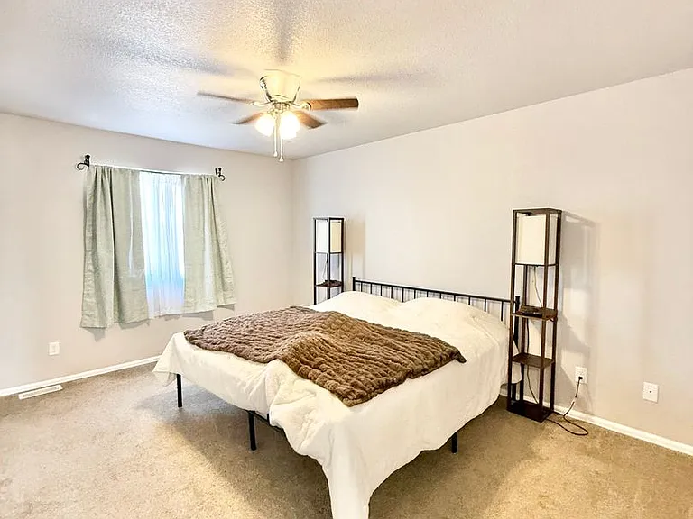 783 S Sweetwater Dr — Photo 13
