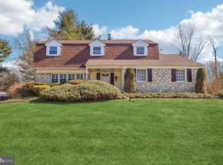 716 Oxford Valley Rd, Yardley, PA 19067