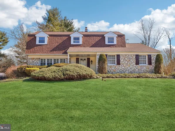 716 Oxford Valley Rd, Yardley, PA 19067