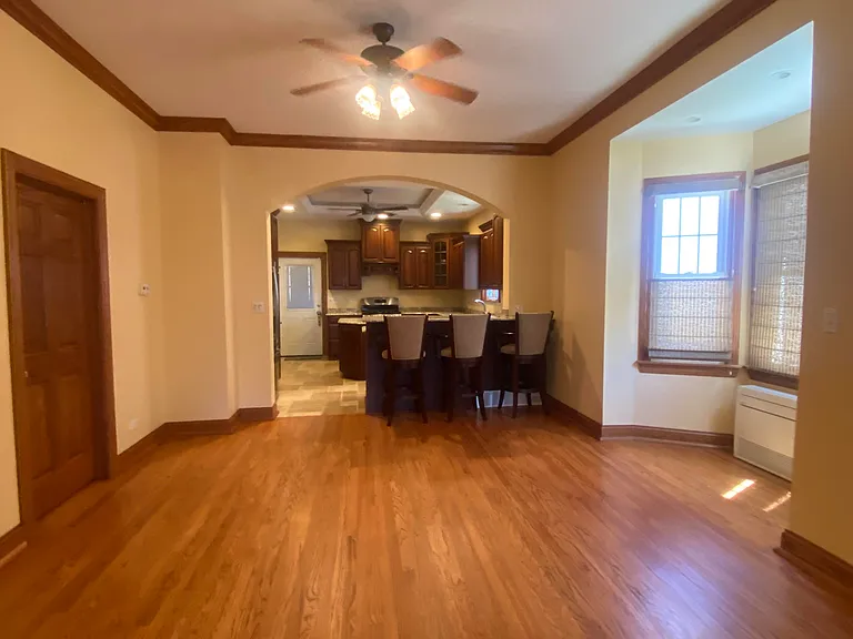 2168 W Eastwood Ave #1 — Photo 4