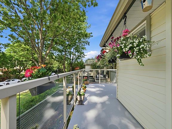 5th image of 22275 123rd Ave #203