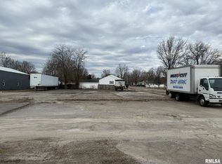 1200 S Court St, Marion, IL 62959