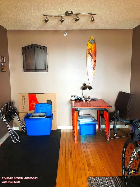 Edmonton Apartment for rent - 2 Bedrooms — photo 5