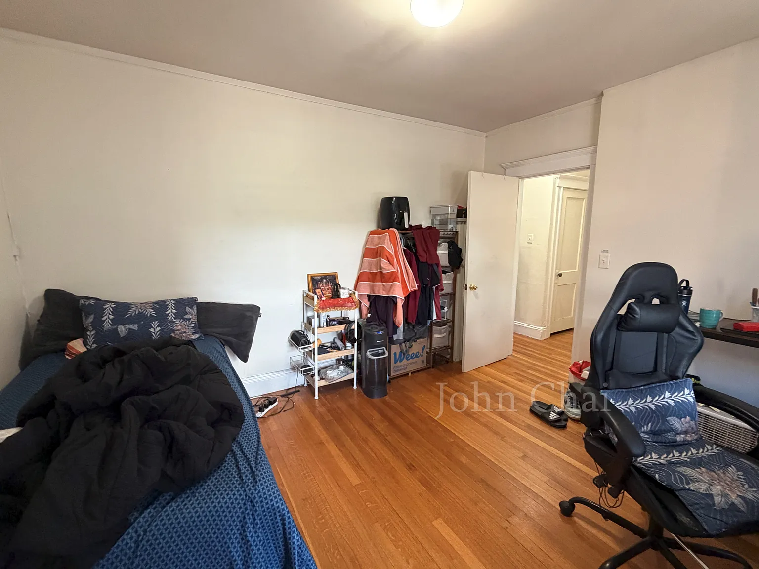 3 bed, 900 sqft, $2,945 — Photo 4