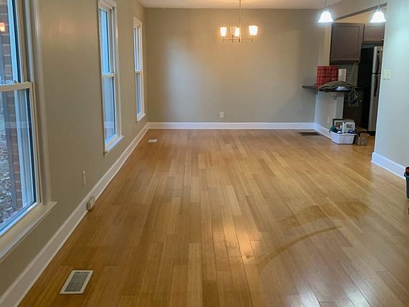 4th image of 237 Lawhon St