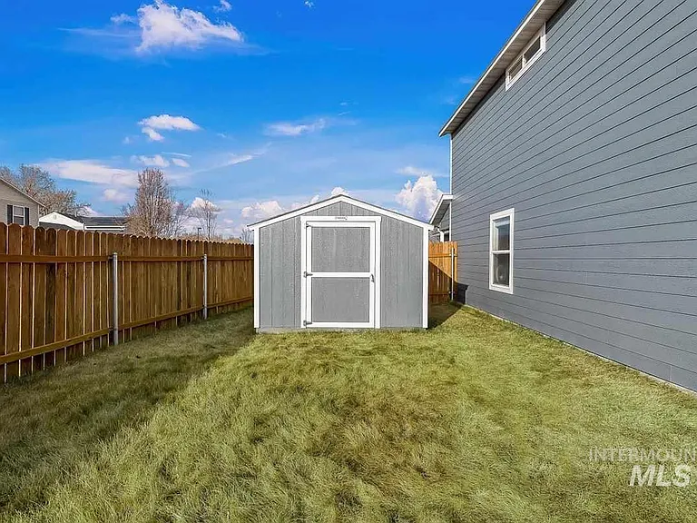 9713 W Shelborne Dr — Photo 5