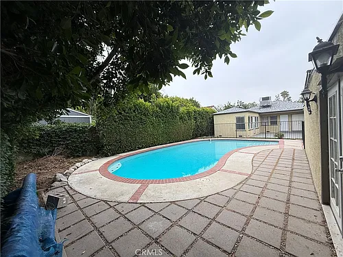 527 S Orchard Dr Photo 1