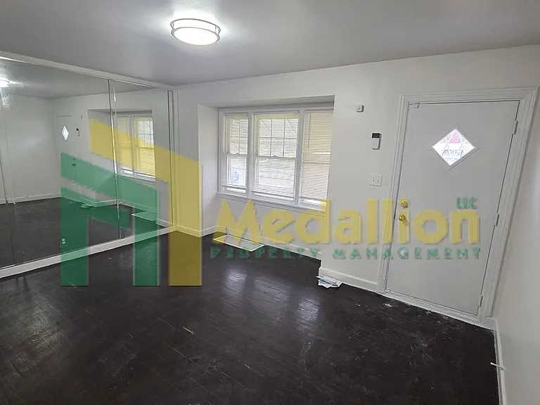 9312 S Peoria St — Photo 2