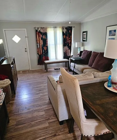 338 Bradley Dr — Photo 4