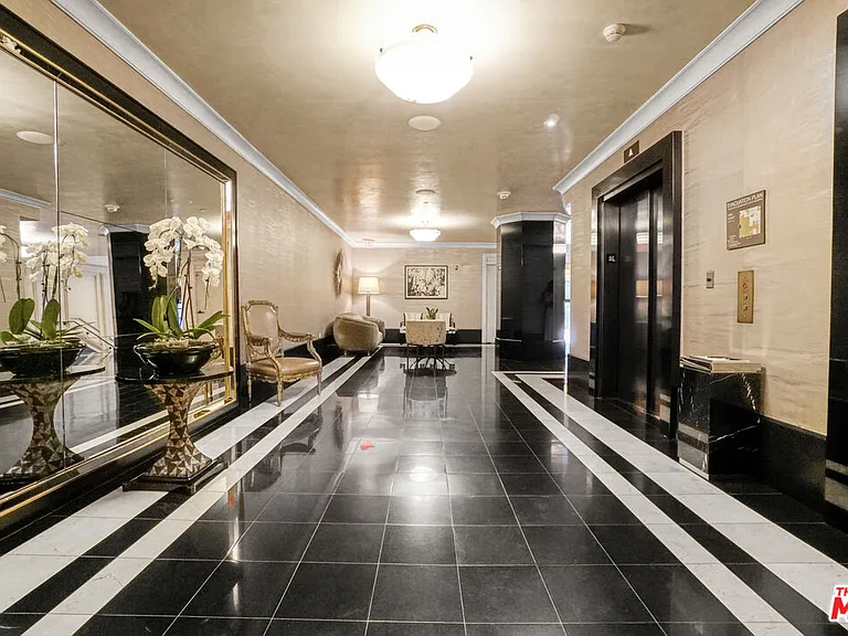 1645 Vine St #1007 — Photo 35