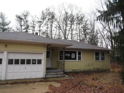 857 Hulses Corner Rd, Howell, NJ, 07731