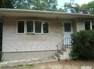 147 Somerset Ave, Mastic, NY 11950