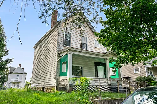 3050 Glen Mawr St Photo 1