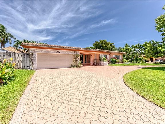 3rd image of 1937 E Windward Drive