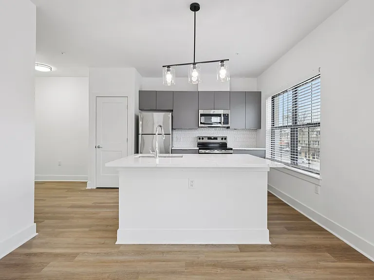 Meridia Roselle Park 10 — Photo 35