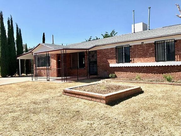 3rd image of 10387 Yellowstone St