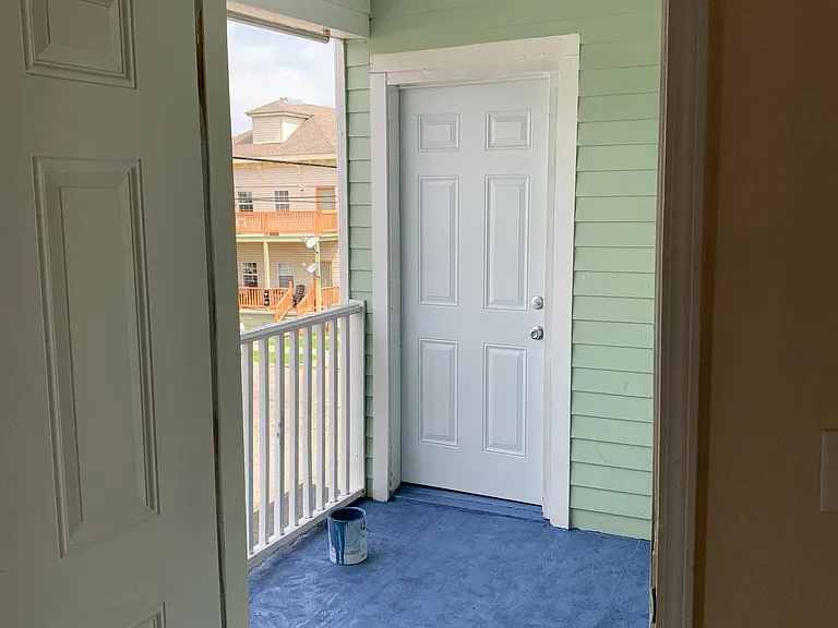 2041 Amelia St — Photo 19