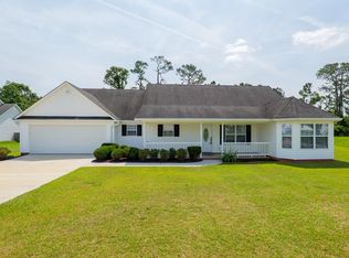 33 Ard Rd, Ray City, GA 31645