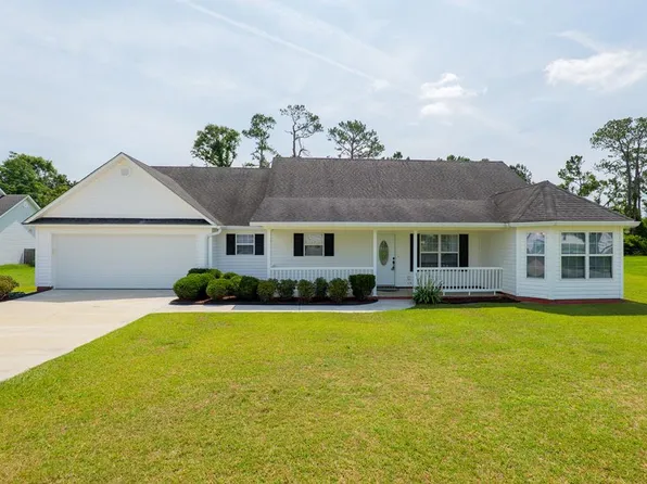 33 Ard Rd, Ray City, GA 31645