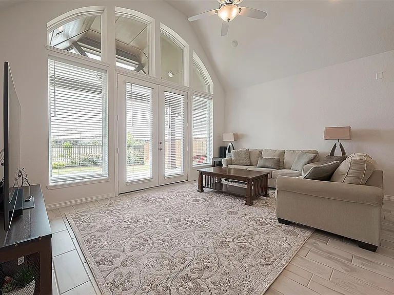 1838 Smithers Landing Dr — Photo 12
